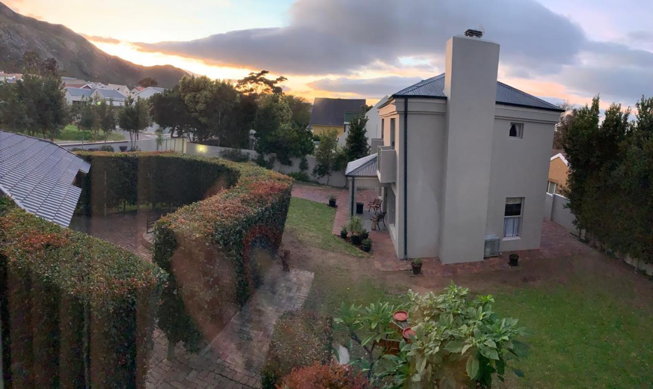 Bem Vindo Self Catering Guest House Hermanus Buitenkant foto